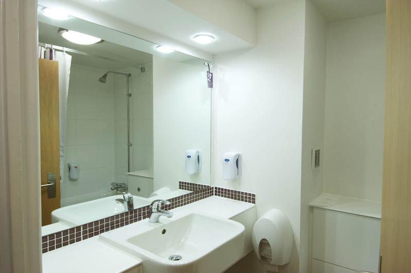 Premier Inn Dundee Centre מראה חיצוני תמונה